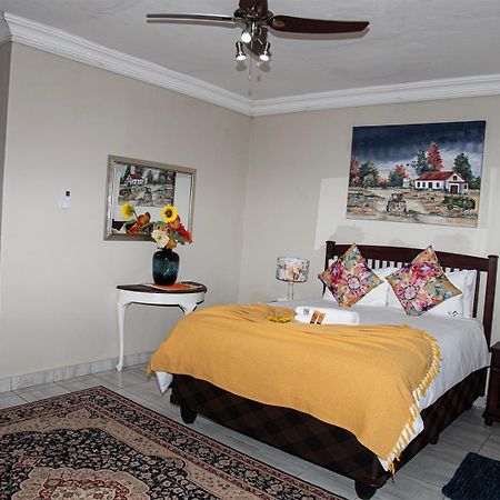 מוסינה Dei Gratia Guest House מראה חיצוני תמונה
